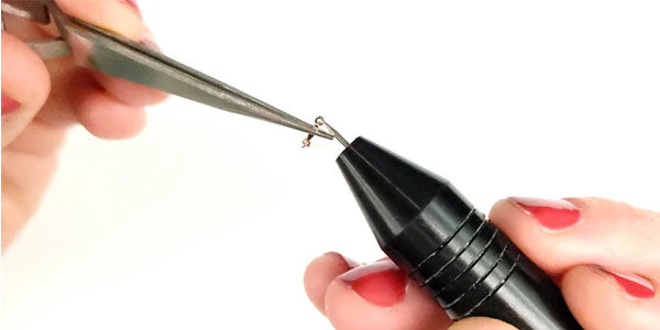 Orion Crosslock Tweezer for Permanent Jewelry - Image 3